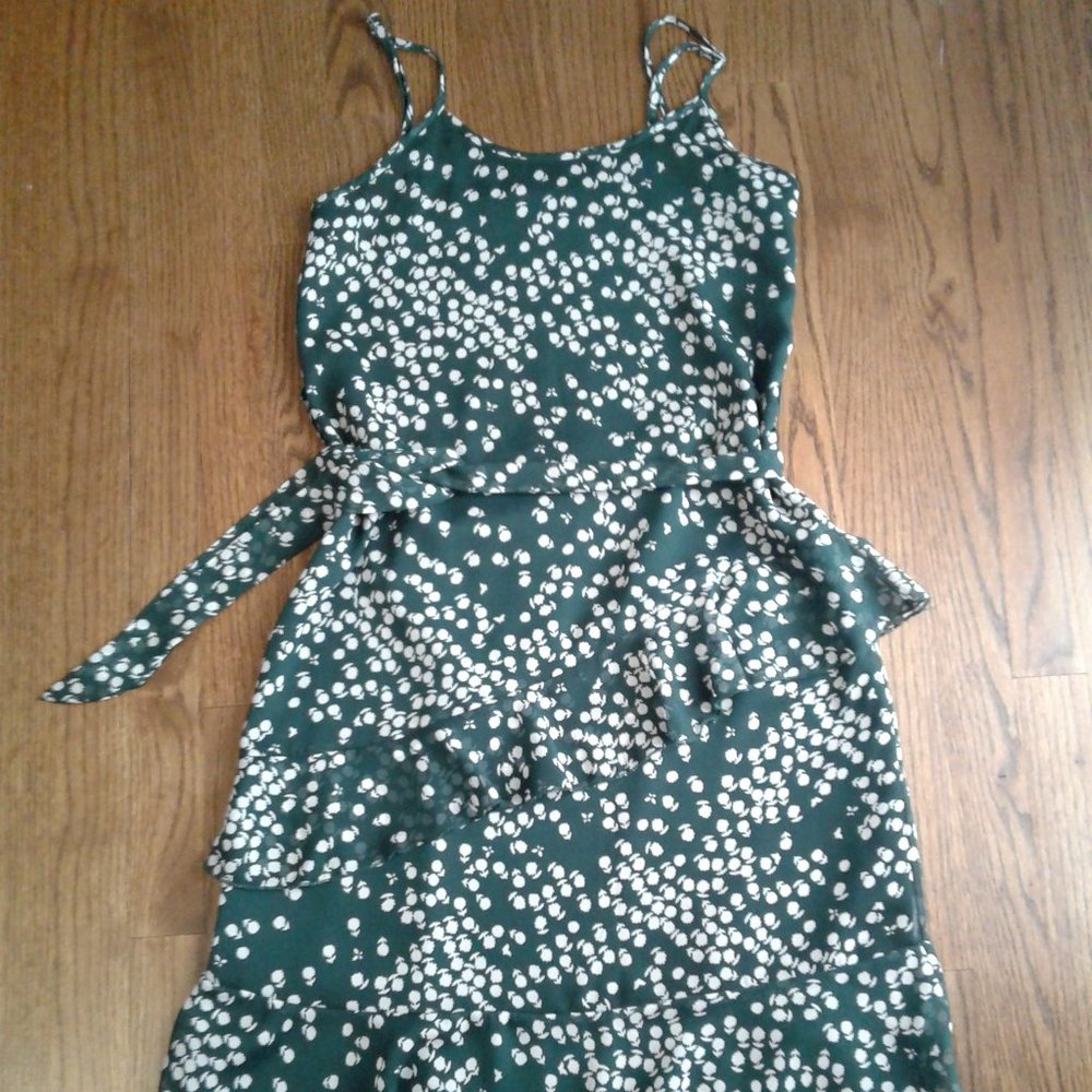 Green white floral dress size small